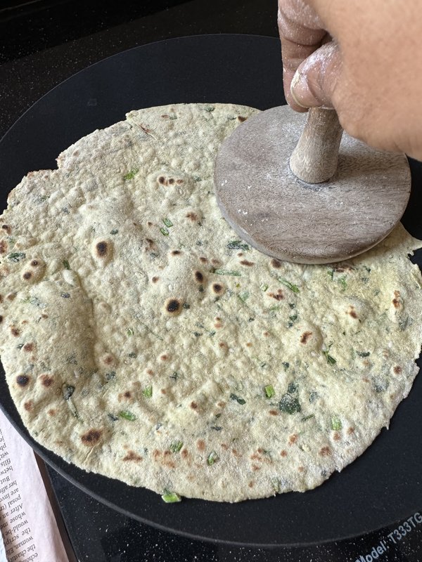 Thepla (Methi) — photo 3